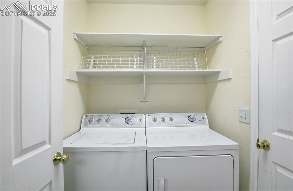 Image 34 of 39: Laundry