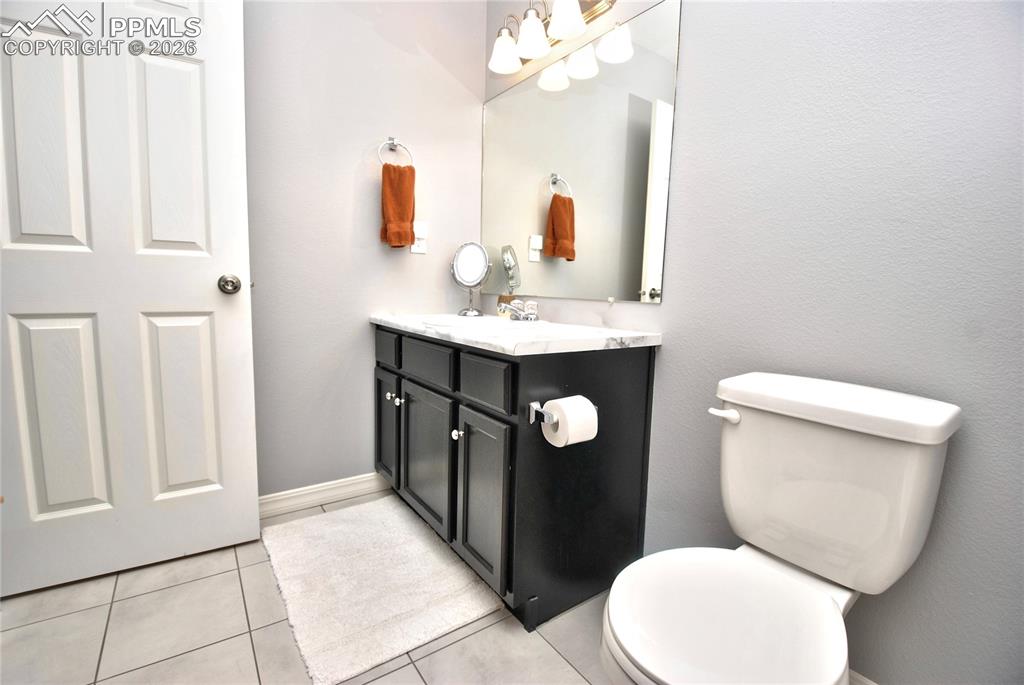 Image 14 of 20: Bathroom