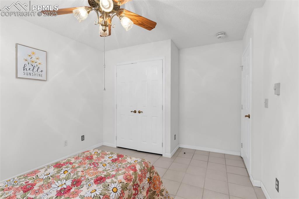 Image 26 of 43: Bedroom