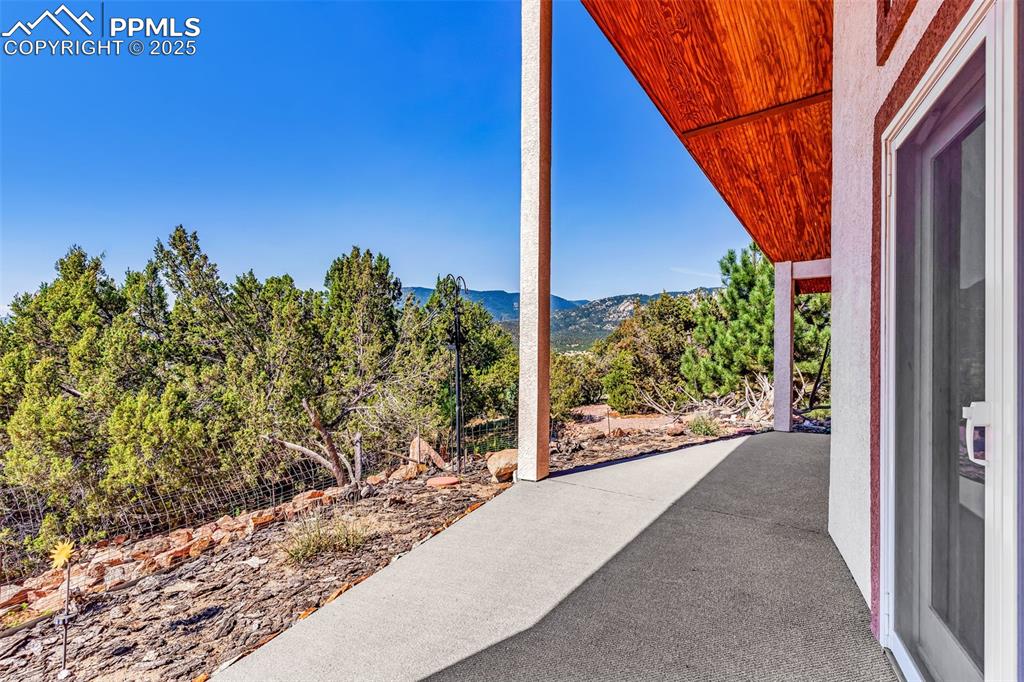 Image 7 of 43: Patio