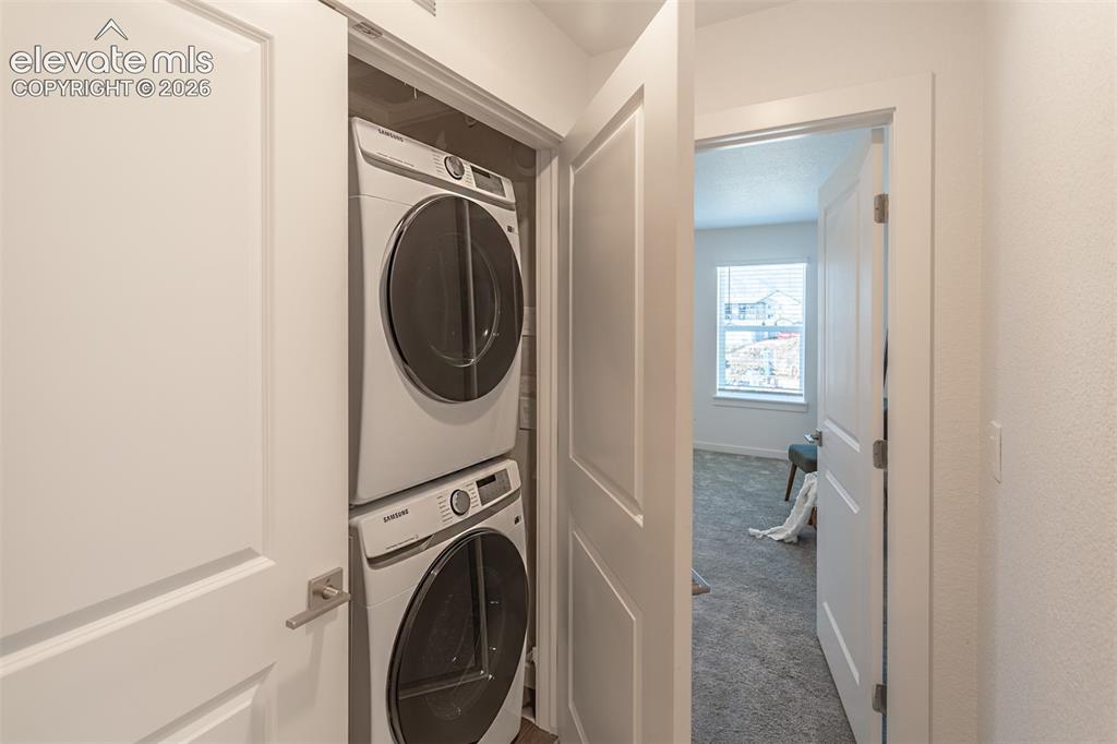 Image 16 of 28: Laundry