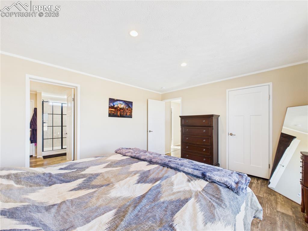 Image 22 of 41: Bedroom