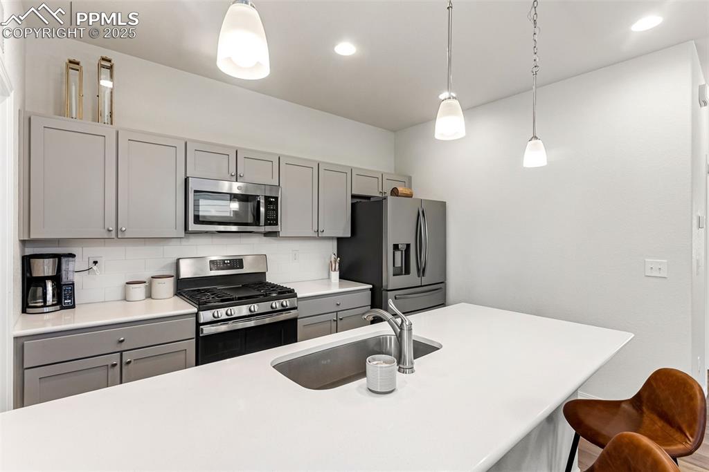 Image 13 of 39: Kitchen