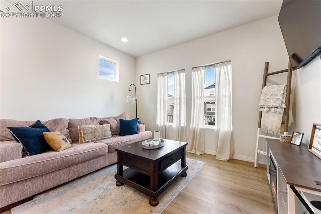 Image 4 of 39: Living Room