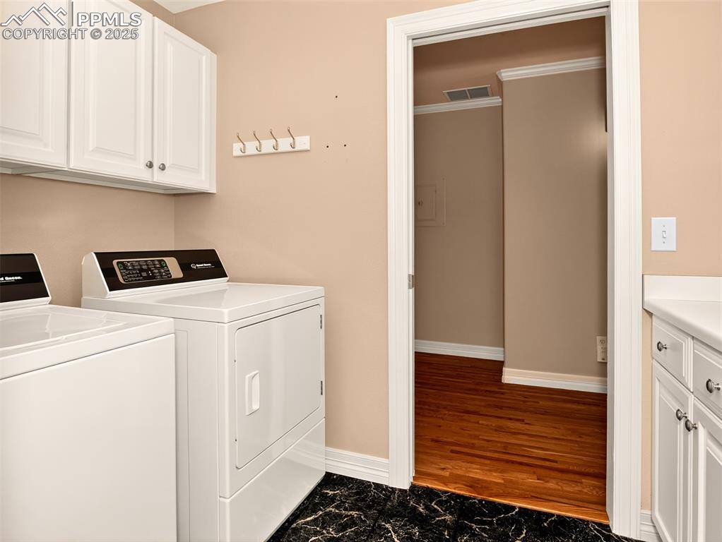 Image 47 of 50: Upstairs.