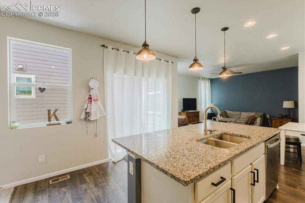 Image 13 of 46: Kitchen