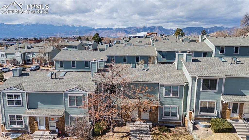 Image 3 of 40: Front of Structure