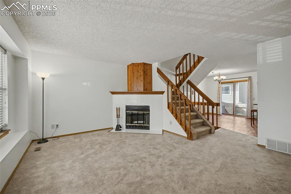 Image 6 of 40: Living Room