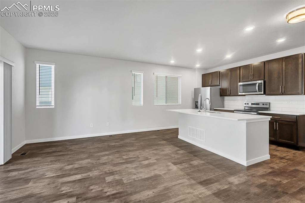 Image 19 of 31: Lower level unit