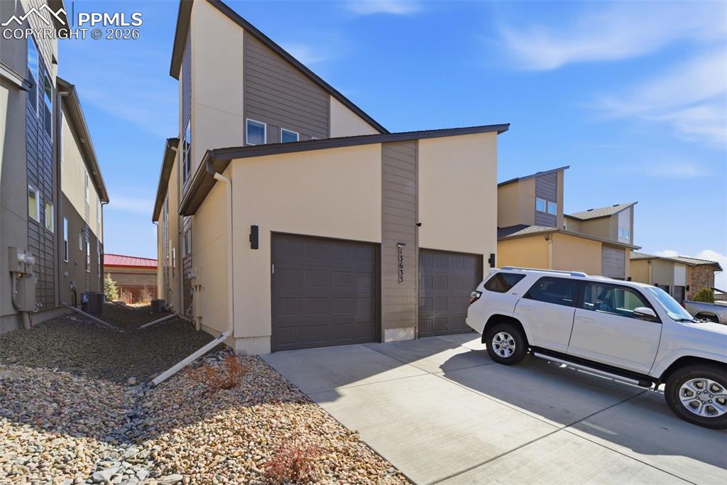 Image 30 of 31: Back of Structure