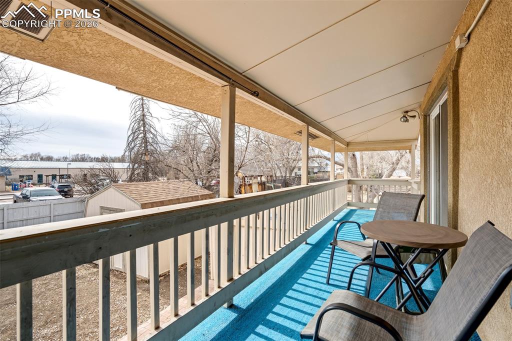 Image 18 of 47: Balcony