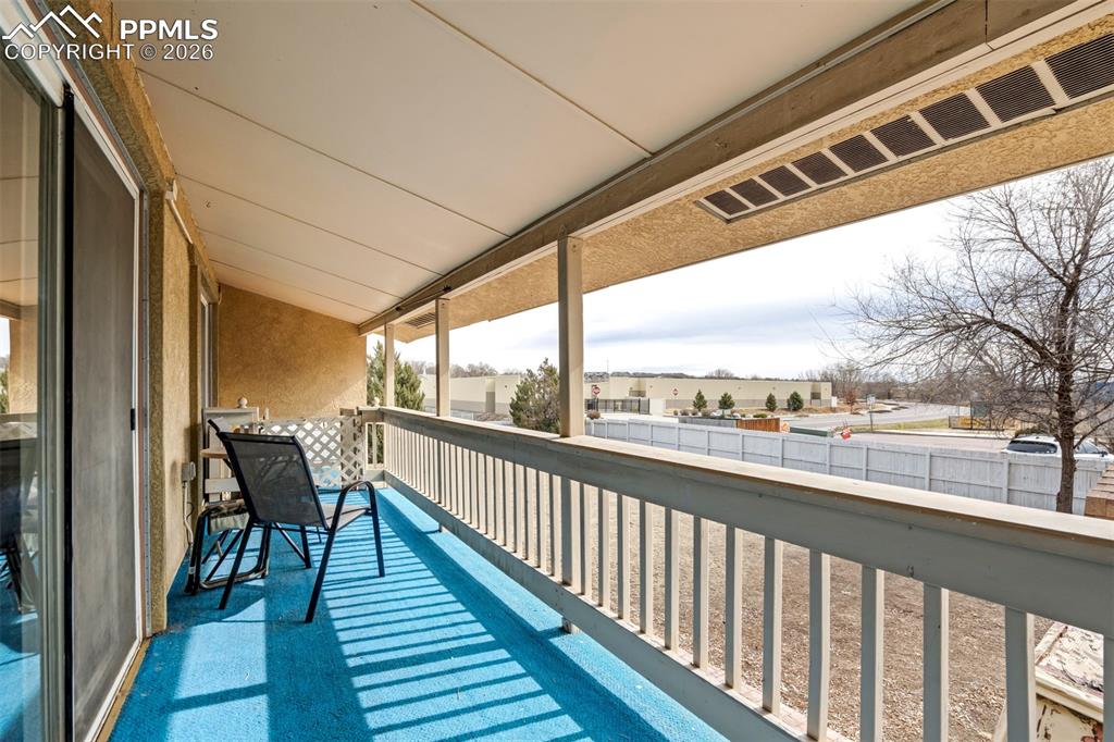 Image 23 of 47: Balcony