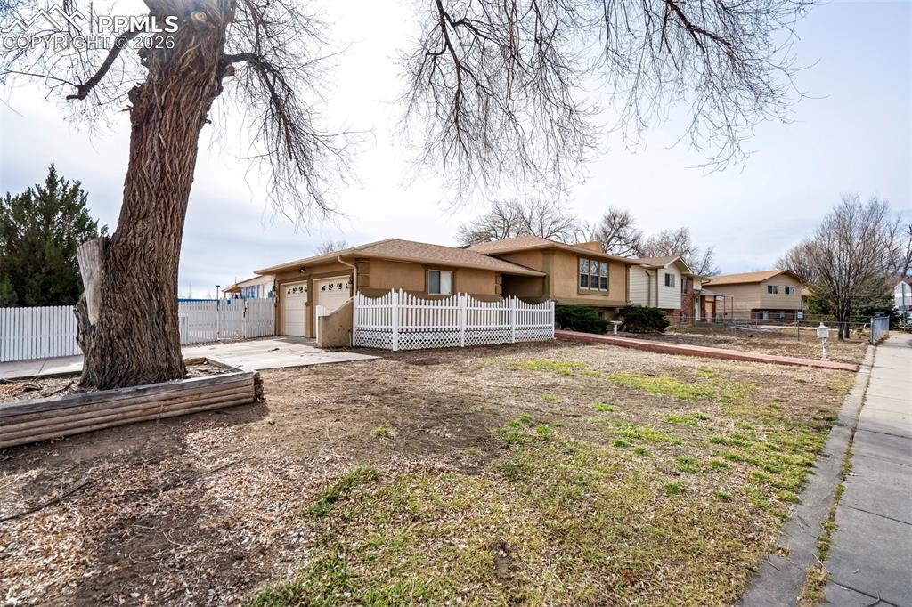 Image 3 of 47: Front of Structure