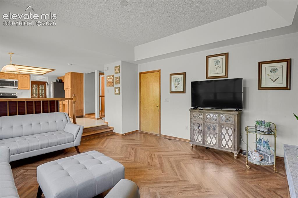 Image 16 of 32: Living Room