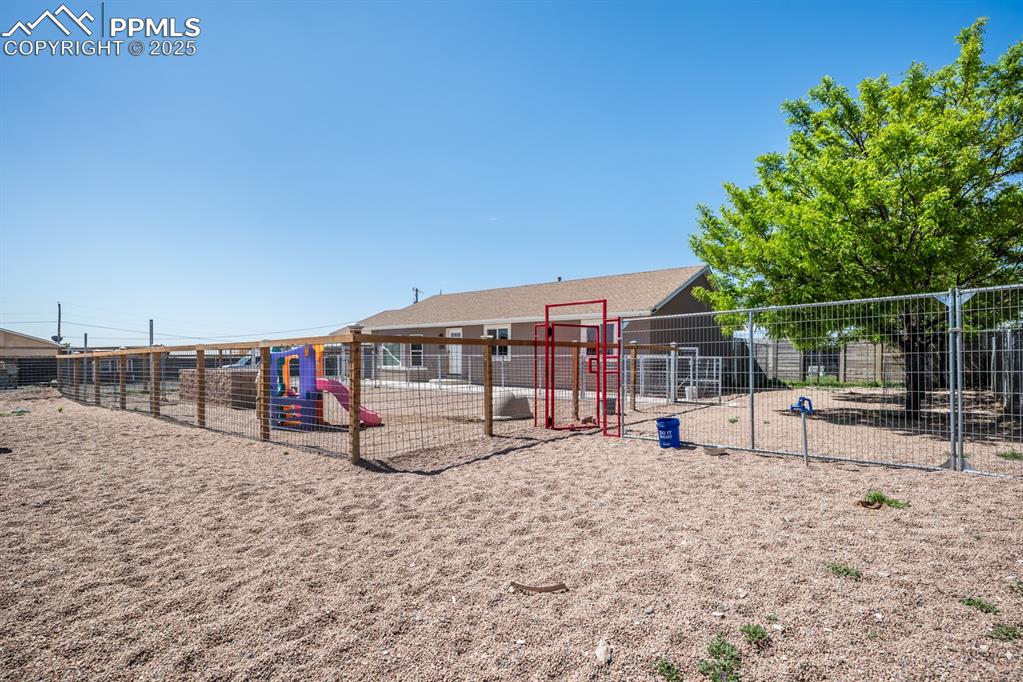 Image 39 of 39: View of play area