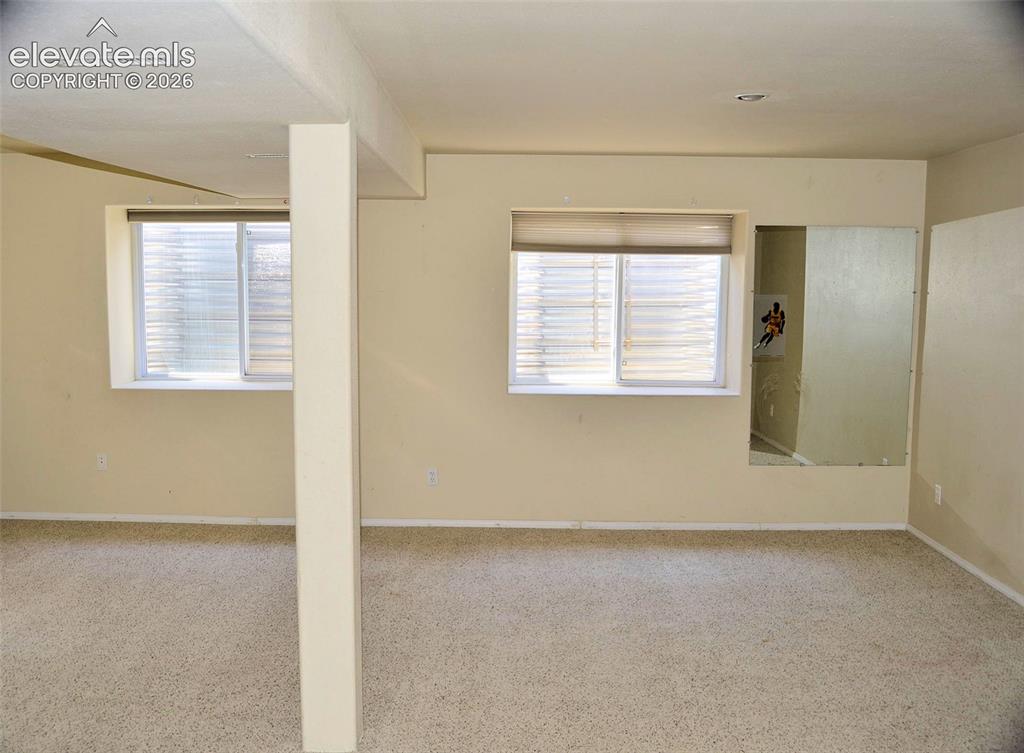 Image 8 of 17: Bonus Room