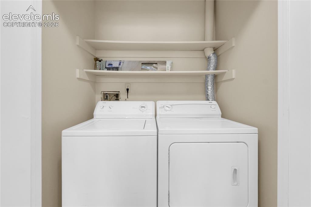 Image 18 of 22: In-Unit Laundry