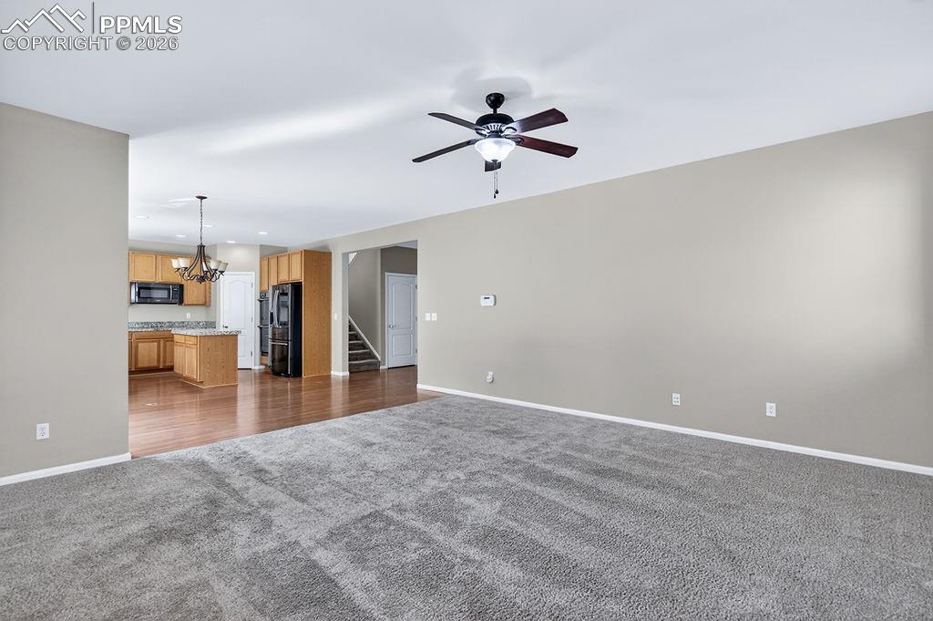 Image 17 of 45: Living Room