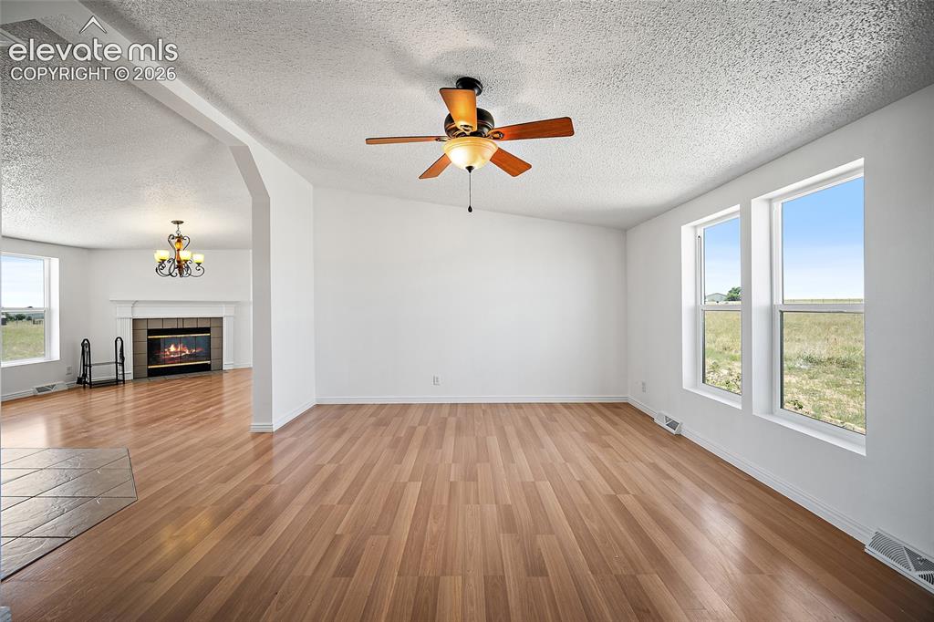 Image 11 of 45: Living Room