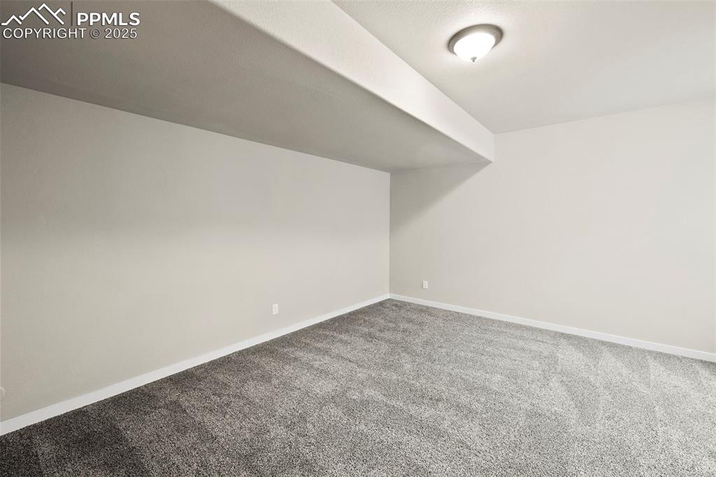 Image 34 of 50: Bonus Room