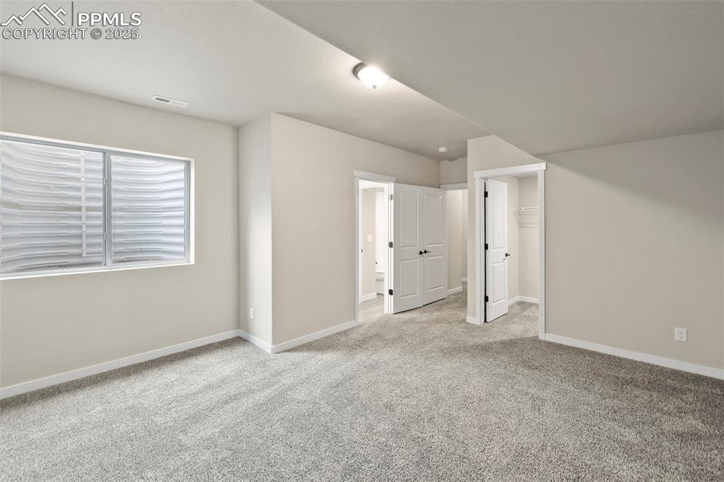 Image 35 of 50: Bonus Room