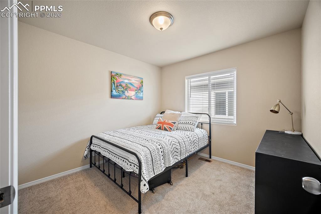 Image 31 of 49: Bedroom 3