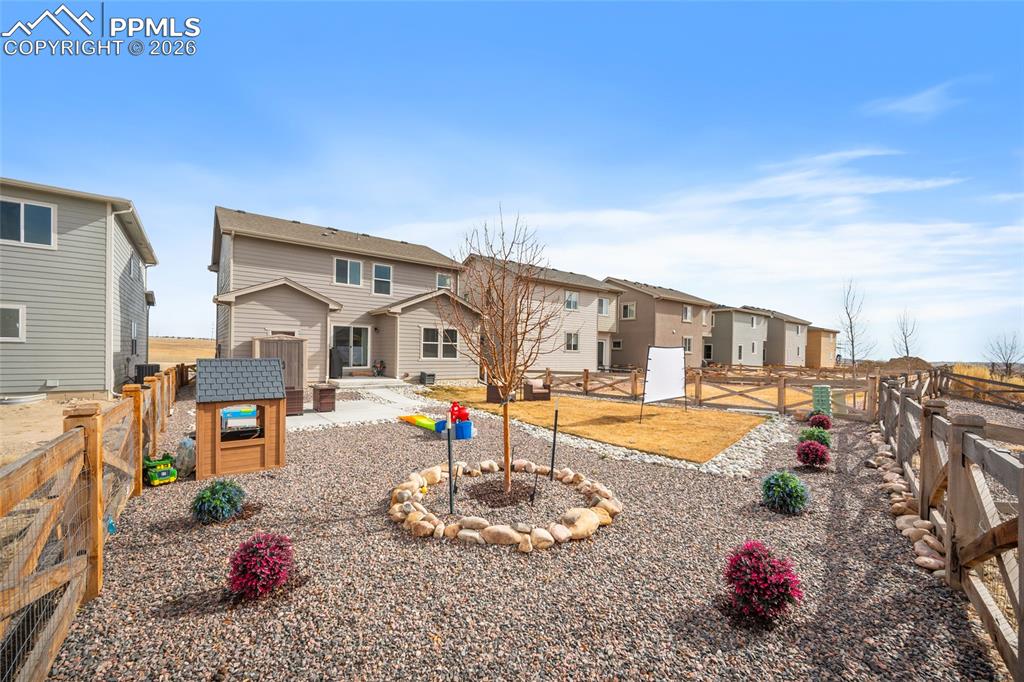 Image 37 of 49: Back of Structure