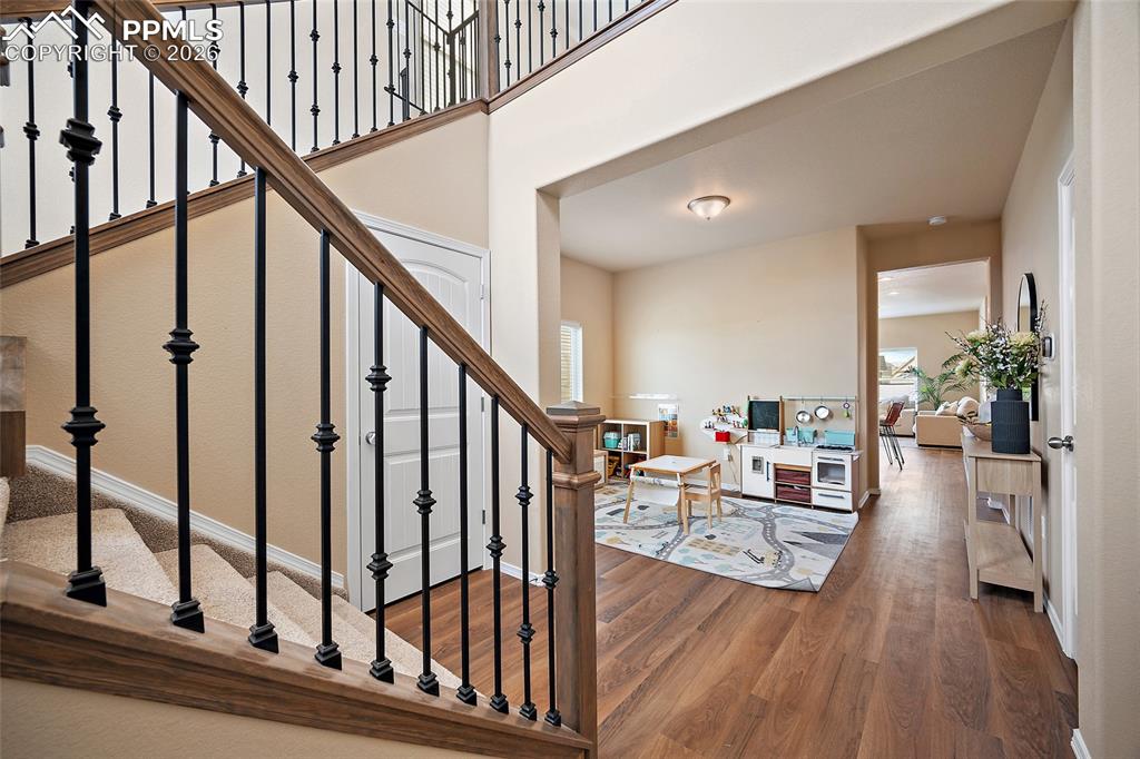 Image 4 of 49: Entry