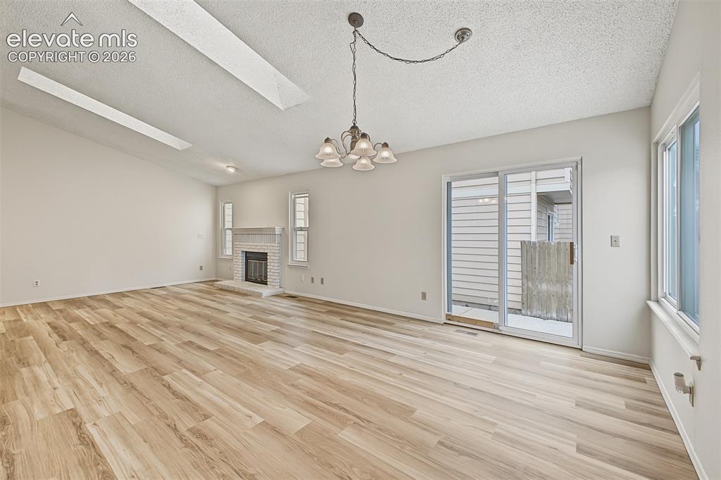 Image 9 of 25: Living Room