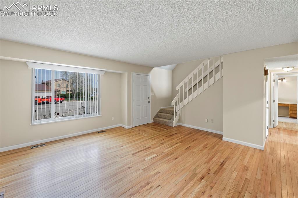 Image 3 of 50: Living Room