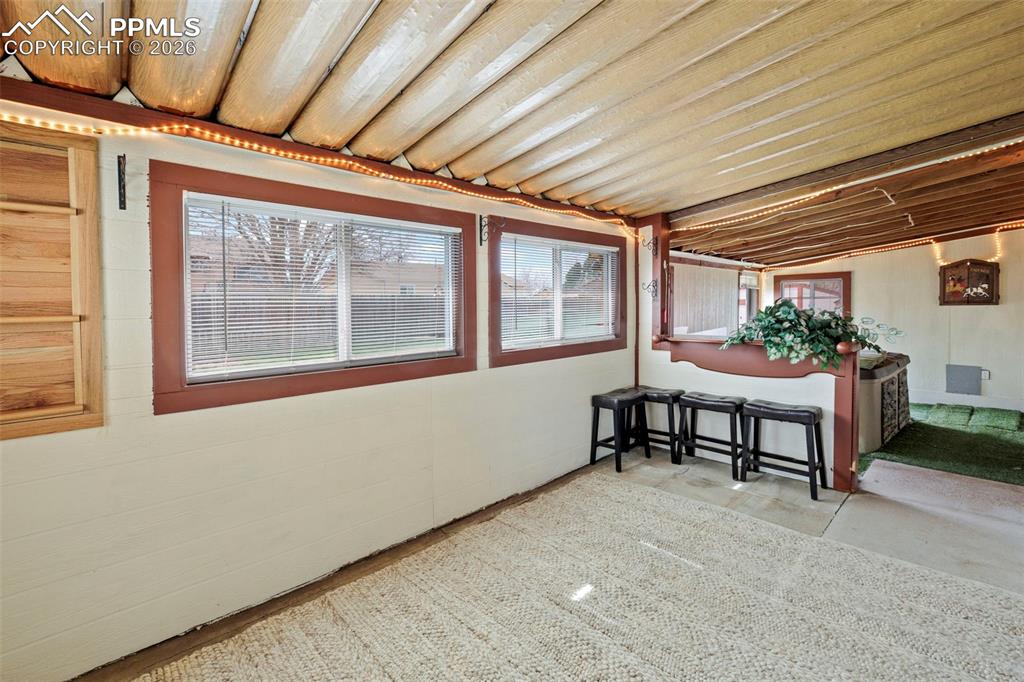 Image 35 of 50: Patio