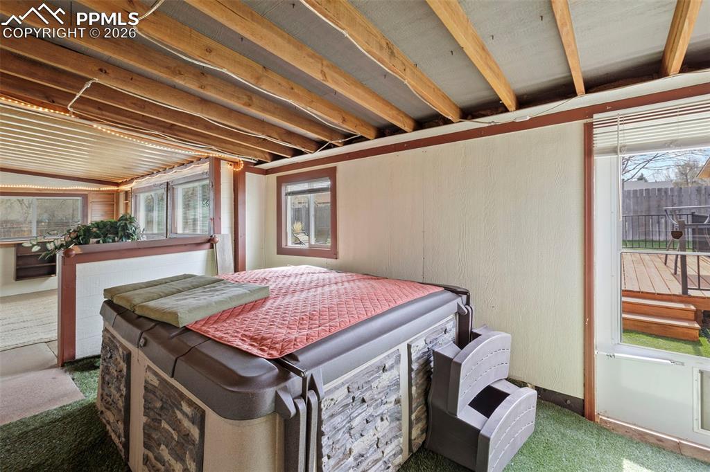 Image 36 of 50: Patio