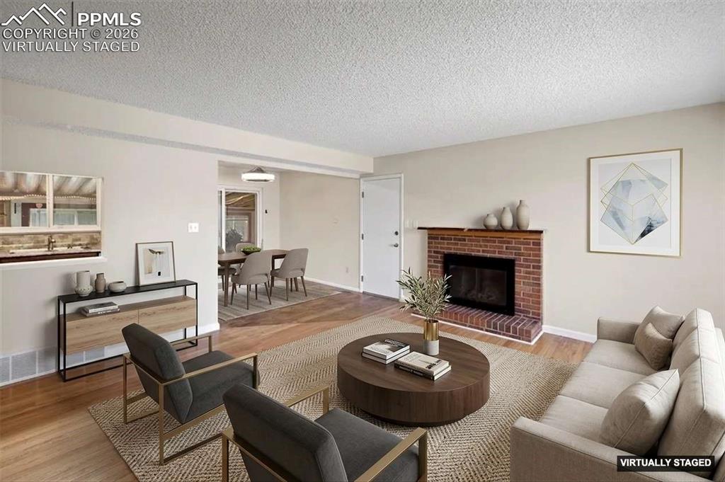 Image 5 of 50: *Virtually Staged*