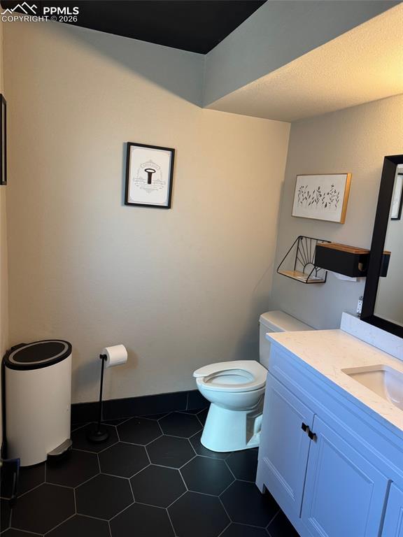 Image 23 of 24: Bathroom