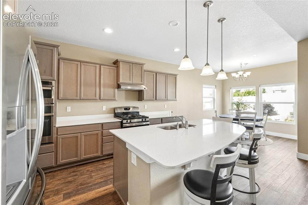 Image 8 of 43: Kitchen