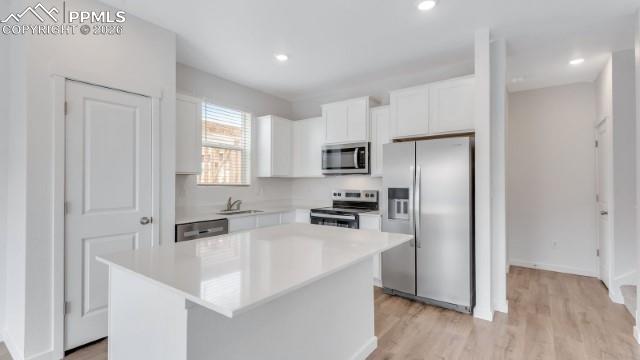 Image 5 of 23: Kitchen