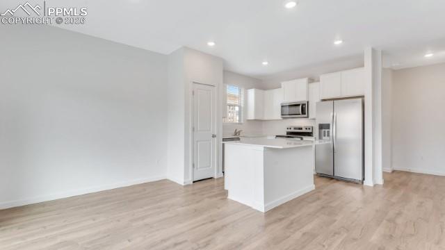 Image 7 of 23: Kitchen