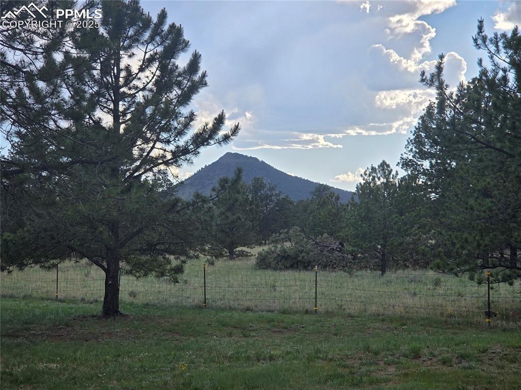 Image 36 of 36: Mountain views