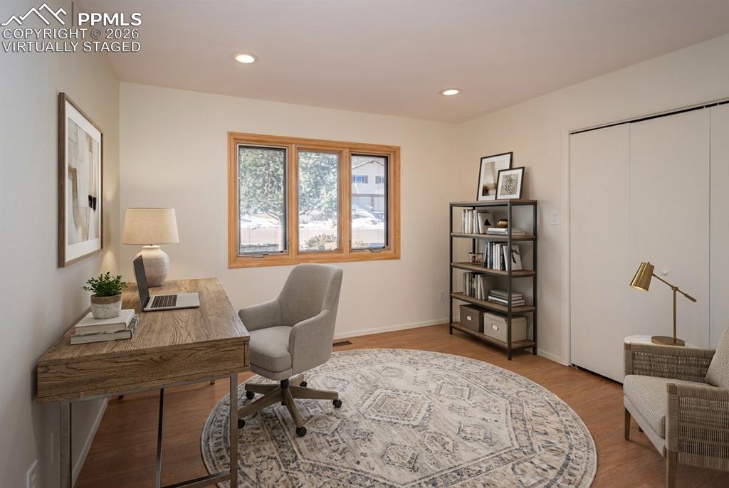 Image 27 of 50: Virtually Staged