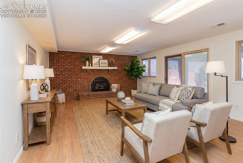 Image 30 of 50: Virtually Staged