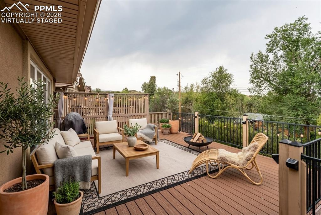 Image 39 of 50: Virtually Staged