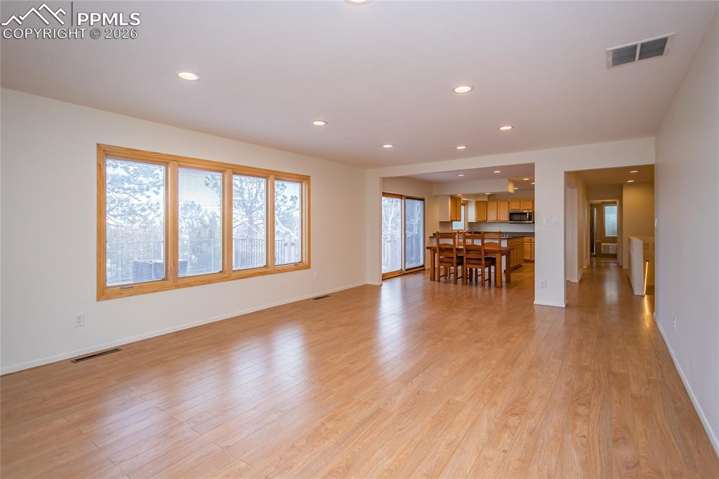 Image 9 of 50: Living Room