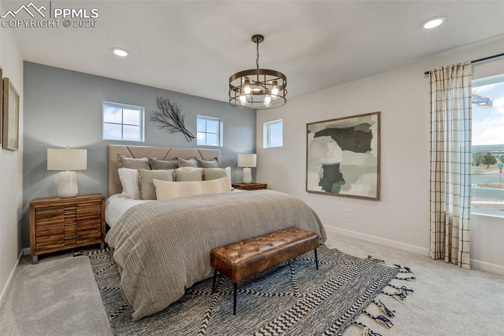 Image 36 of 46: Bedroom