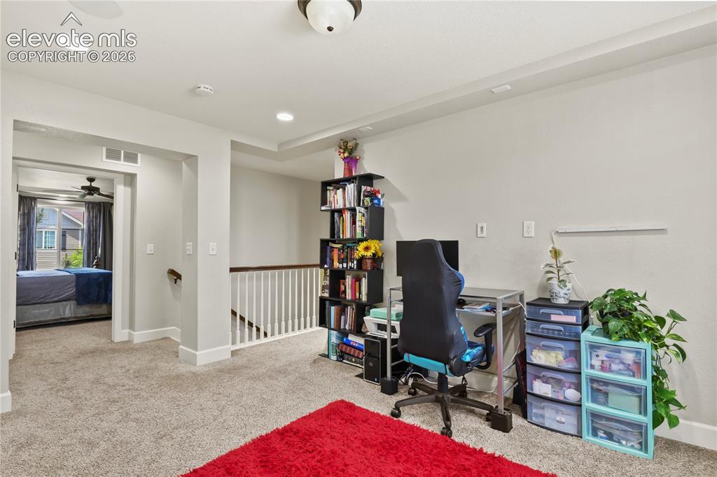 Image 15 of 41: Office