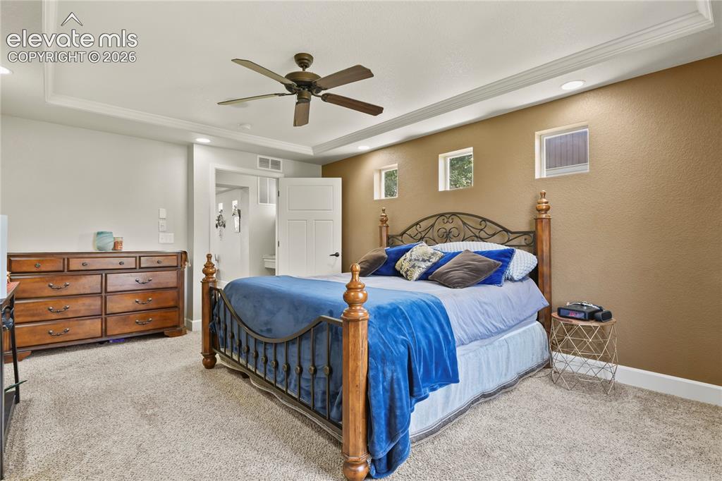 Image 18 of 41: Bedroom