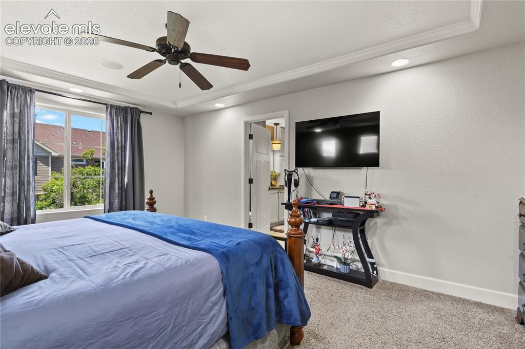Image 19 of 41: Bedroom