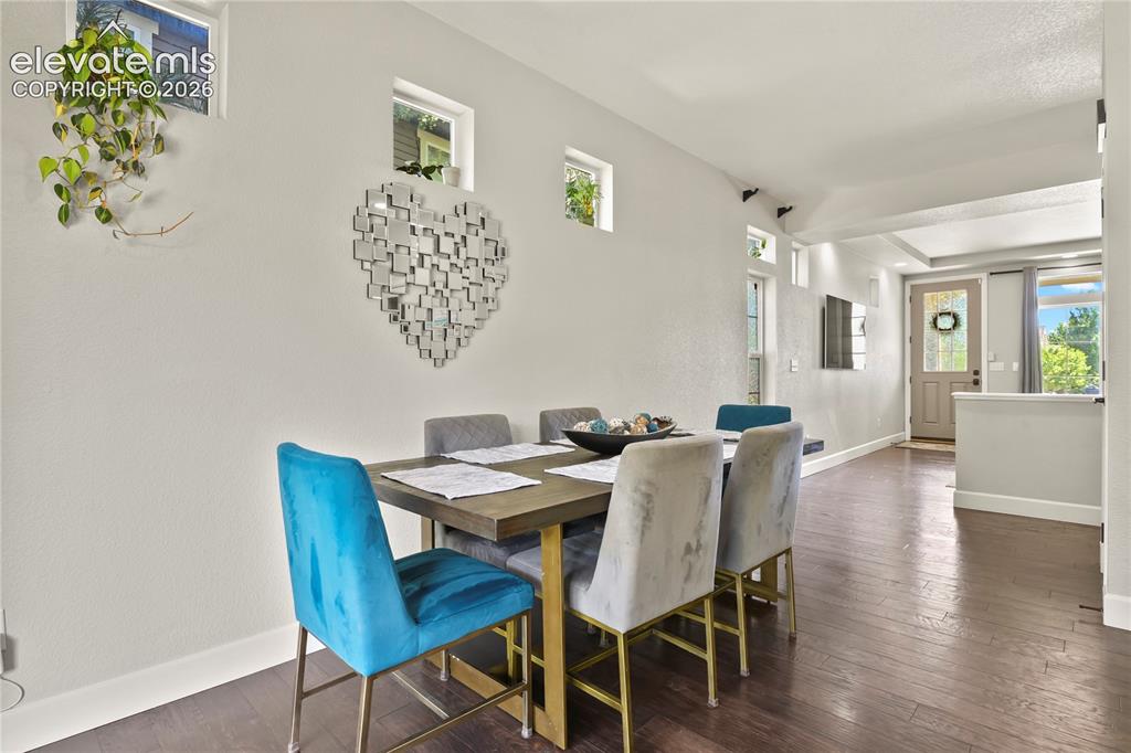 Image 8 of 41: Dining Area