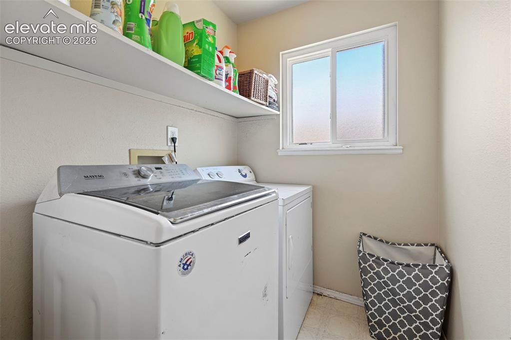 Image 16 of 34: Laundry