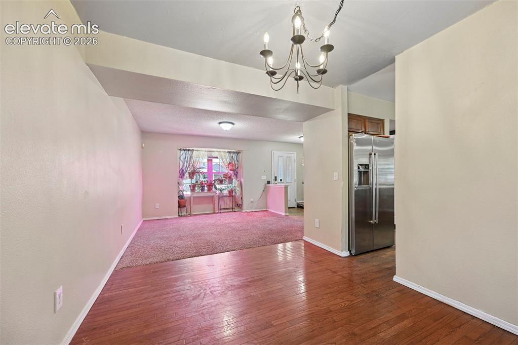 Image 8 of 34: Dining Room