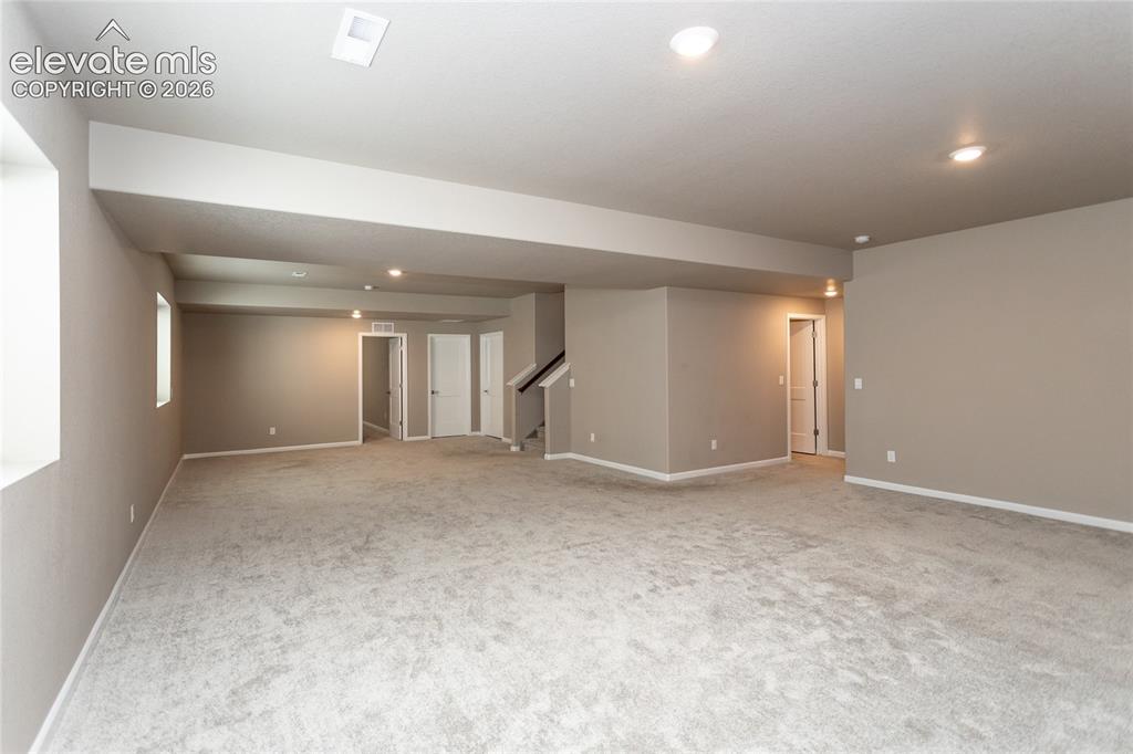 Image 30 of 49: Family Room